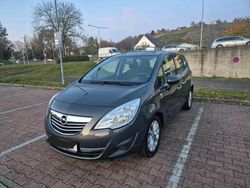 Grau Gebraucht 2013 Opel Meriva Van / Kleinbus | 4.800 € (Guter Preis)