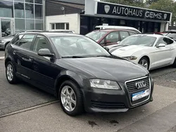 Grau Gebraucht 2009 Audi A3 Attraction Limousine | 2.900 € (Guter Preis)