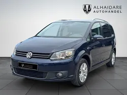 Blau Gebraucht 2013 VW Touran Life Van / Kleinbus | 7.990 € (Fairer Preis)