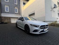 Weiß Gebraucht 2019 Mercedes A250 AMG line Limousine | 27.990 € (Etwas zu teuer)