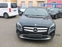 Schwarz Gebraucht 2016 Mercedes GLA220 SUV | 9.900 € (Superpreis)