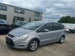Silber Gebraucht 2012 Ford S-MAX Champions Edition Van / Kleinbus | 4.990 € (Superpreis)