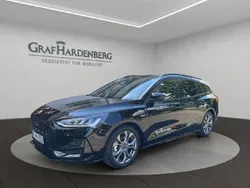 Obsidianschwarz metallic Gebraucht 2024 Ford Focus ST-Line X Kombi | 26.980 € (Fairer Preis)