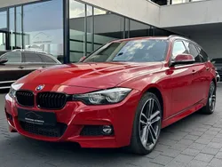 Rot Gebraucht 2019 BMW 330 M Sport Kombi | 26.890 € (Superpreis)