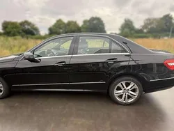 Schwarz Gebraucht 2012 Mercedes E250 Limousine | 10.000 € (Guter Preis)