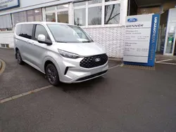 Silber Gebraucht 2025 Ford Tourneo Custom Titanium Van / Kleinbus | 56.990 €