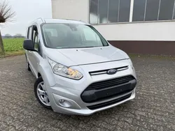 Silber Gebraucht 2016 Ford Grand Tourneo Connect Titanium Van / Kleinbus | 6.499 €