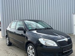 Schwarz Gebraucht 2010 Skoda Fabia Limousine | 2.490 € (Etwas zu teuer)