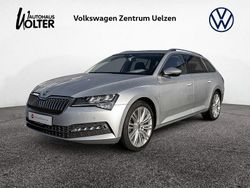 Brillantsilber Gebraucht 2022 Skoda Superb Style Kombi | 34.870 €