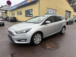 Silber Gebraucht 2017 Ford Focus Titanium Kombi | 7.400 € (Guter Preis)