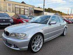 Silber Gebraucht 2005 BMW 330 Exclusive Coupé | 16.899 €
