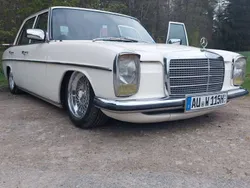 Weiß Gebraucht 1974 Mercedes W114 Limousine | 17.500 €