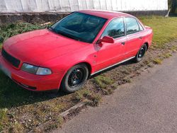 Rot Gebraucht 1995 Audi A4 Limousine | 300 €