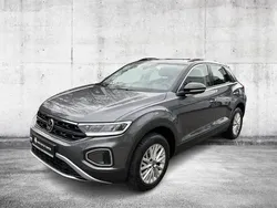 Grau Gebraucht 2024 VW T-Roc Life SUV | 26.440 € (Superpreis)