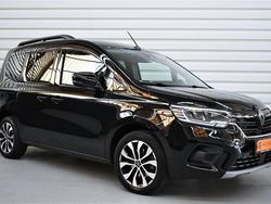 Schwarz Gebraucht 2024 Renault Kangoo Techno Van / Kleinbus | 28.900 € (Fairer Preis)