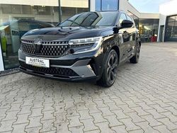 Schwarz (blackpearlschwarz) Gebraucht 2025 Renault Austral Iconic Esprit Alpine SUV | 39.304 € (Fairer Preis)