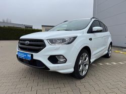 Weiß Gebraucht 2018 Ford Kuga ST-Line SUV | 15.900 € (Fairer Preis)