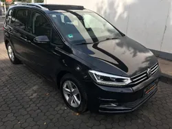 Schwarz Gebraucht 2017 VW Touran Van / Kleinbus | 18.950 € (Superpreis)