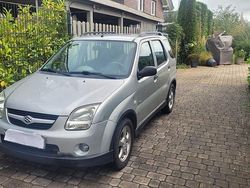 Silber Gebraucht 2005 Suzuki Ignis Kleinwagen | 2.950 € (Etwas zu teuer)