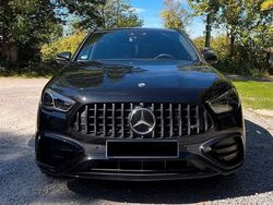 Schwarz Gebraucht 2023 Mercedes GLA35 AMG AMG SUV | 58.000 €