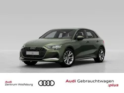 Distriktgrün metallic Gebraucht 2024 Audi A3 Advanced Plus Limousine | 29.990 € (Fairer Preis)