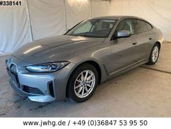 Grau Gebraucht 2024 BMW i4 Sport Line Limousine | 37.450 €