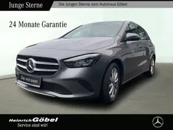 lack mountaingrau Gebraucht 2022 Mercedes B200 Van / Kleinbus | 28.900 € (Teuer)
