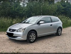 Grau Gebraucht 2003 Honda Civic Kleinwagen | 2.490 € (Fairer Preis)