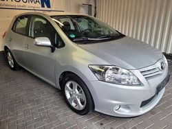 Silber Gebraucht 2011 Toyota Auris Edition Limousine | 7.950 € (Fairer Preis)