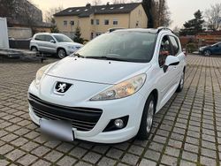 Weiß Gebraucht 2012 Peugeot 207 Kombi | 2.990 € (Fairer Preis)