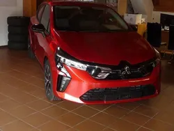 Rot Neu 2024 Mitsubishi Colt Plus Limousine | 20.490 € (Etwas zu teuer)