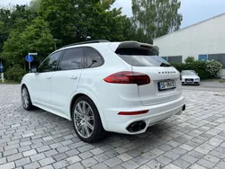 Pure white Gebraucht 2014 Porsche Cayenne S SUV | 20.900 € (Teuer)