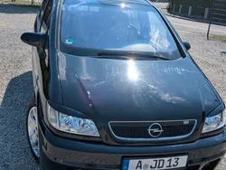 Schwarz Gebraucht 2004 Opel Zafira OPC Van / Kleinbus | 2.800 € (Guter Preis)