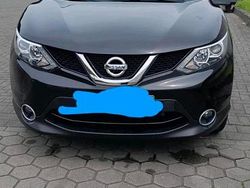 Schwarz Gebraucht 2016 Nissan Qashqai SUV | 13.000 € (Etwas zu teuer)