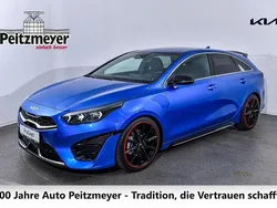 Blue flame metallic Gebraucht 2025 Kia ProCeed GT-Line Kleinwagen | 34.990 € (Teuer)