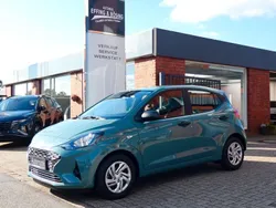 Grün Neu 2025 Hyundai i10 Kleinwagen | 17.290 € (Fairer Preis)