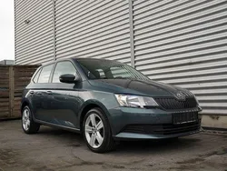 Grau Gebraucht 2016 Skoda Fabia Cool Edition Limousine | 6.900 € (Fairer Preis)