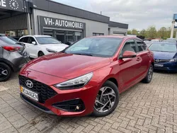 Rot Neu 2024 Hyundai i30 Limousine | 20.970 € (Guter Preis)