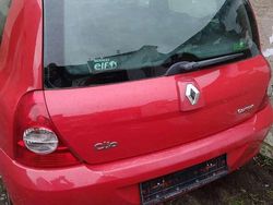Rot Gebraucht 2010 Renault Clio II Authentique Kleinwagen | 1.899 € (Fairer Preis)