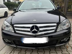 Schwarz Gebraucht 2010 Mercedes C200 Avantgarde Limousine | 12.000 € (Teuer)