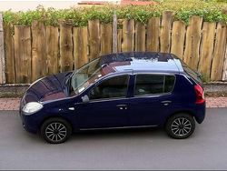 Blau Gebraucht 2012 Dacia Sandero Limousine | 2.650 €