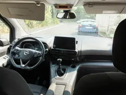 Schwarz Gebraucht 2021 Opel Combo Life Van / Kleinbus | 17.400 € (Fairer Preis)