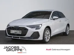 Weiß Neu 2025 Audi A3 Sportback S-Line Limousine | 37.660 € (Fairer Preis)