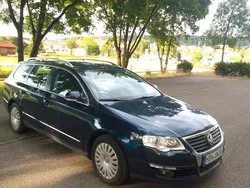 Blau Gebraucht 2007 VW Passat Kombi | 2.300 €