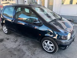 Blau Gebraucht 2004 Renault Twingo Kleinwagen | 999 €