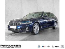 Blau Gebraucht 2021 BMW 540 Luxury Line Kombi | 51.990 € (Teuer)