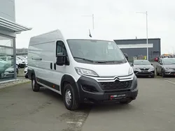 Weiß Gebraucht 2024 Citroën Jumper Van / Kleinbus | 22.880 € (Guter Preis)