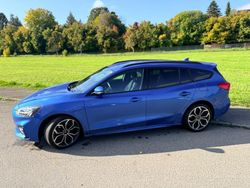 Blau Gebraucht 2019 Ford Focus ST Kombi | 16.390 € (Fairer Preis)