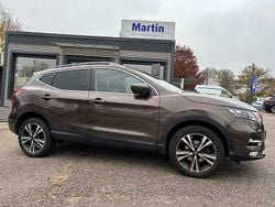 Braun Gebraucht 2019 Nissan Qashqai N-Connecta SUV | 15.999 € (Fairer Preis)