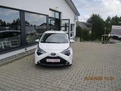 Weiß Gebraucht 2018 Toyota Aygo Kleinwagen | 8.950 € (Fairer Preis)